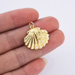 18K Gold Filled Dainty Clam Pearl Shell Charm, Seashell Pendant for Bracelet Earring Necklace Component, Summer Beach Charm, 23x21mm, CP2177