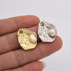 18K Gold Filled Oyster Pearl Charm, Freshwater Pearl Pendant, Ocean Charm, DIY Fashion Jewelry, CP2196