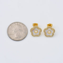 18K Gold Filled 1 pair Mother Of Pearl Flower Stud Earrings, Flower Earrings, Wedding Earrings, Everyday Earrings, Gift for Her, ER280