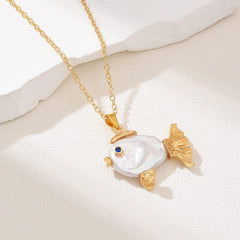 18K Gold Filled Freshwater Pearl Baroque Fish Pendant Necklace, 20″ Fish Necklace, Summer Necklace, Everyday Wear, Gift for Her, NL016