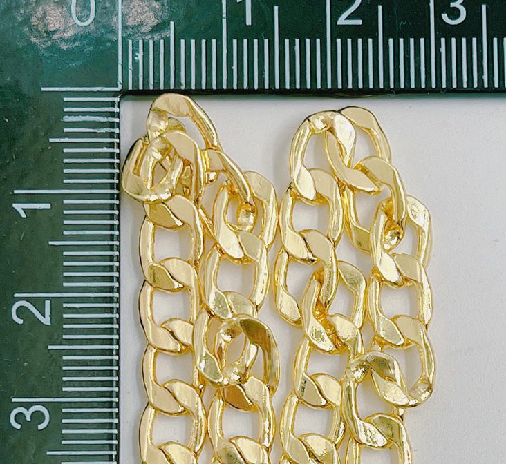 18K Gold Filled Cuban Curb Chain by Foot, Cuban Curb Chain, Wholesale Bulk Roll Chain for Jewelry Making, Unfinished Chain, 7x2mm, CH102