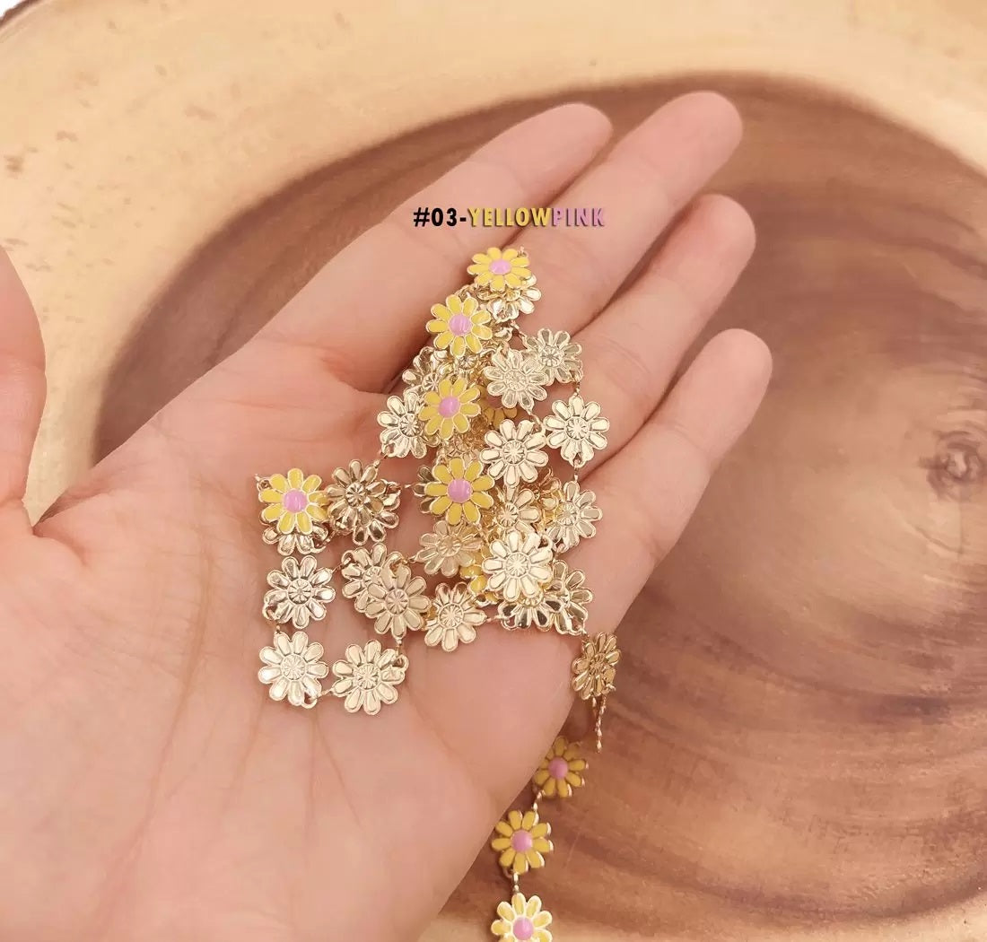 18K Gold Filled 10mm Flower Chain by Foot, Daisy Flower Enamel Chain by Yard, Jewelry Supplies, Craft Supplies, Do it Yourself Jewelry, CH269