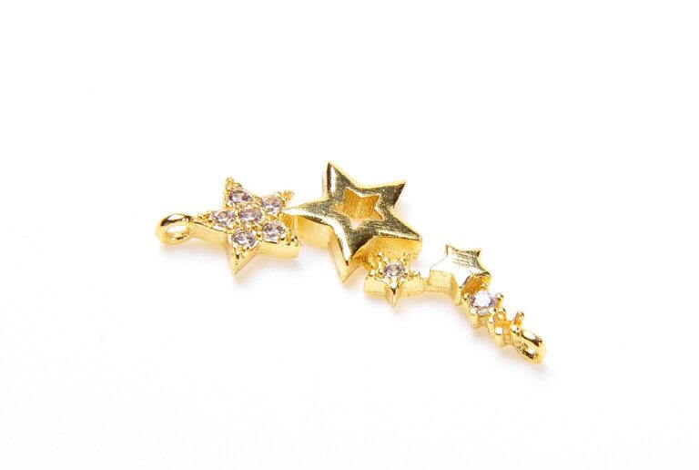 18K Gold Filled Pave Star Connector, Tiny Star Charm, Star Findings, Silver Star Bead, CZ Pave Pendant, Shooting Star, 22X9mm, CN048