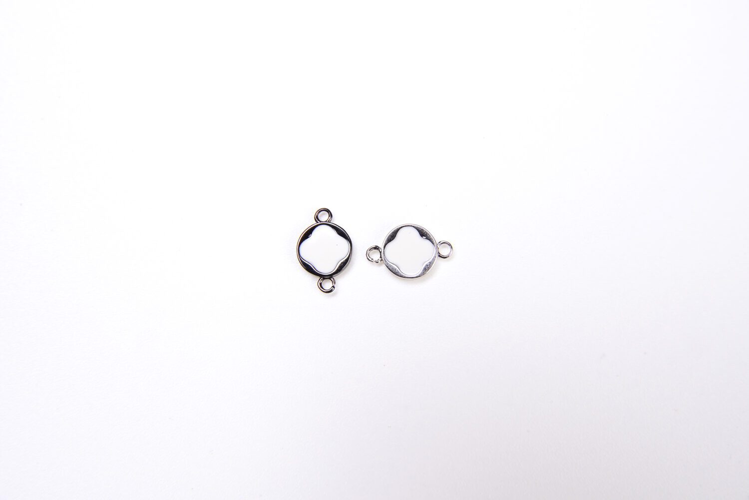 18K Gold Filled Tiny Clover Connector, Quatrefoil Clover Connector, Clover Connector, Silver Clover Connector, 6x10mm| CN065