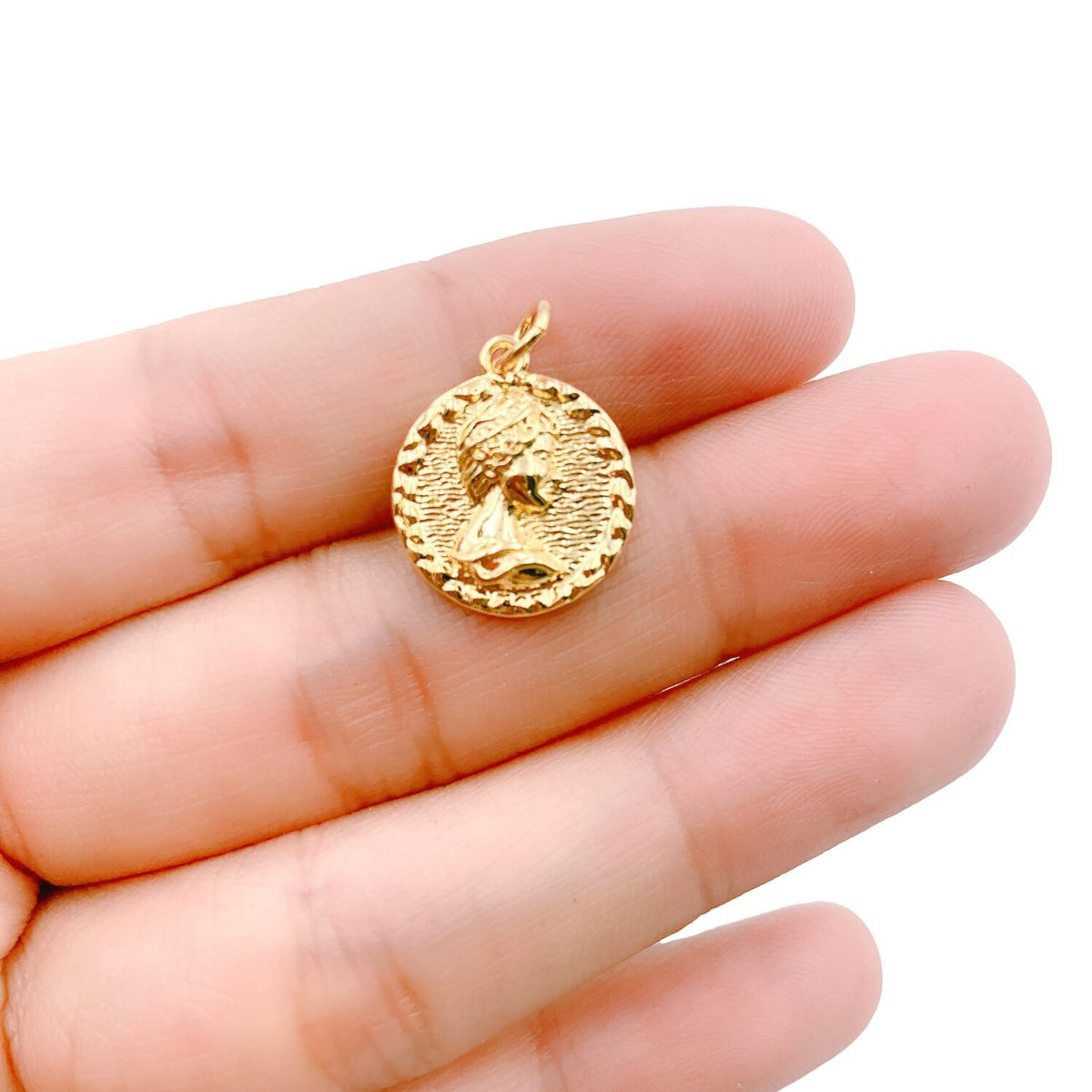 24K Gold Filled Delicate Tiny Queen Elizabeth Decorative Edge Round Coin Medallion Pendant Charm Gold Filled for Jewelry Making Supplies, 15mm, CP1194