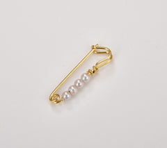 18K Gold Filled Anti-Tarnished Gold Plating Over Brass Safety Pin Pendant with 4 Pearls 23x8mm CP1214