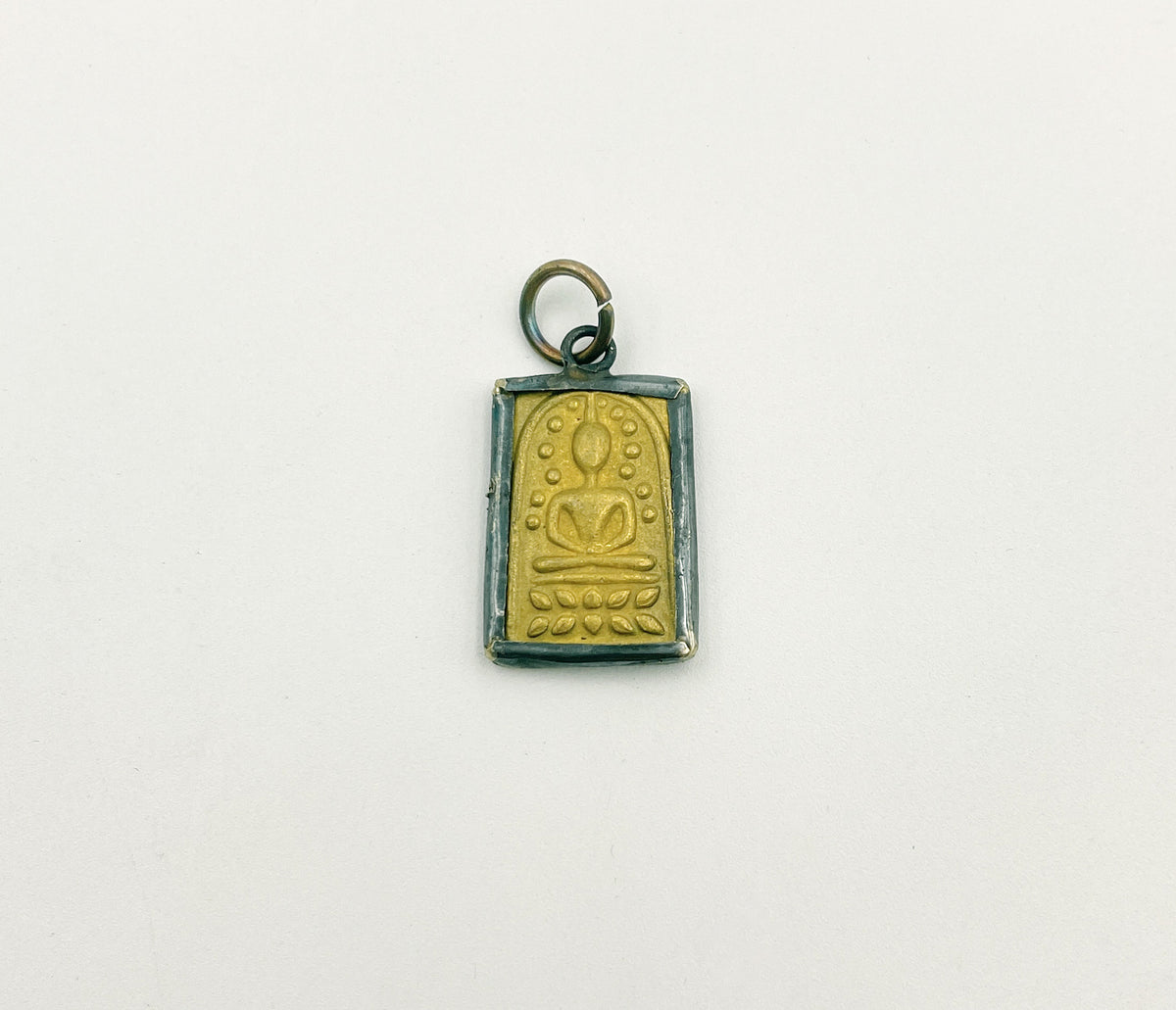 Rustic Gold Sitting Buddha Tag Charm, Meditate Buddha Charm, Buddha Amulet Necklace Protection Charm for Religious Jewelry Making, CP1381