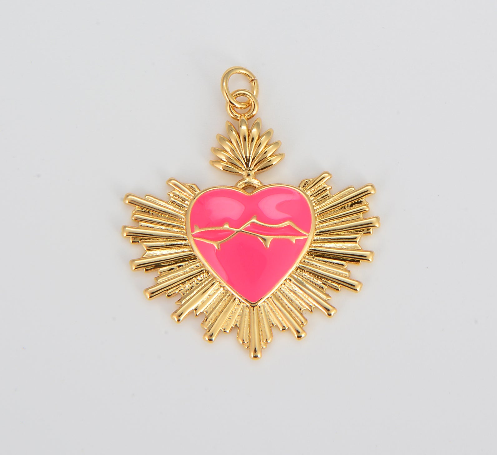 Dainty Heart Charm, Enamel Heart Pendant with Sunray, Gold Heart Charm for Bracelet Necklace Jewelry Making, 33x30mm, CP1595