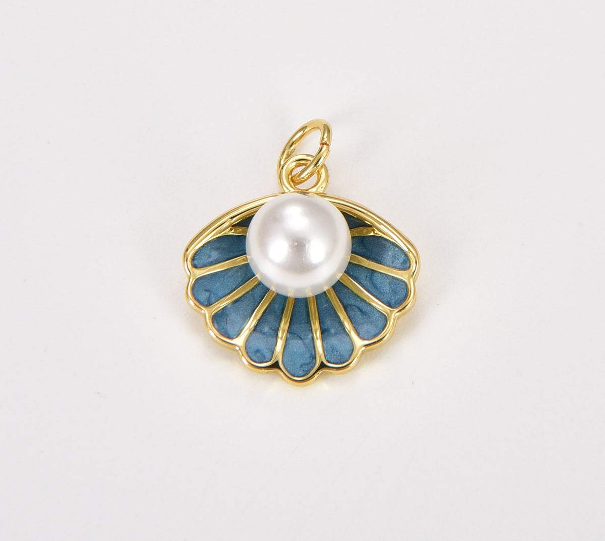 Seashell with Pearl Charm, Gold Filled Vintage Shell Pearl Pendant, Enamel Shell Charm, Pearl Necklace, DIY Jewelry Supplies, CP1804