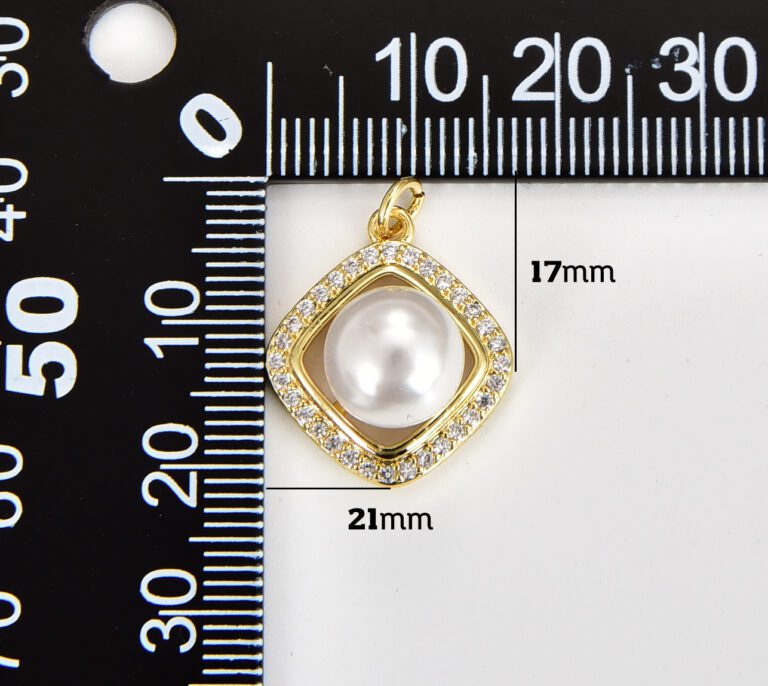 18K Gold Filled Classic Gold Vintage Style Pearl Charm, Diamond Shaped Pendant with Pearl, Minimalist Charm, Bridal Wedding Jewelry, CP1826