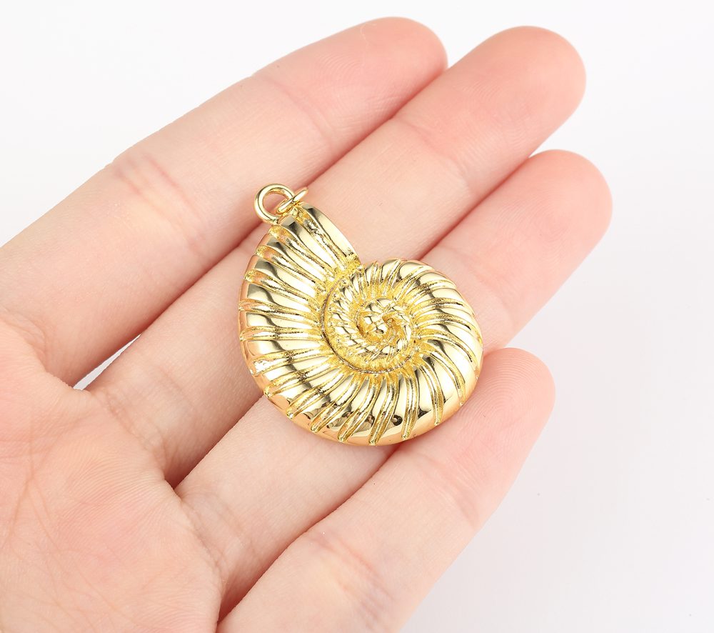 18K Gold Filled Nautilus Shell Charm, Sea Shell Pendant for Necklace Bracelet Jewelry Making Supply, Summer Charm, Gift for Her, CP1945