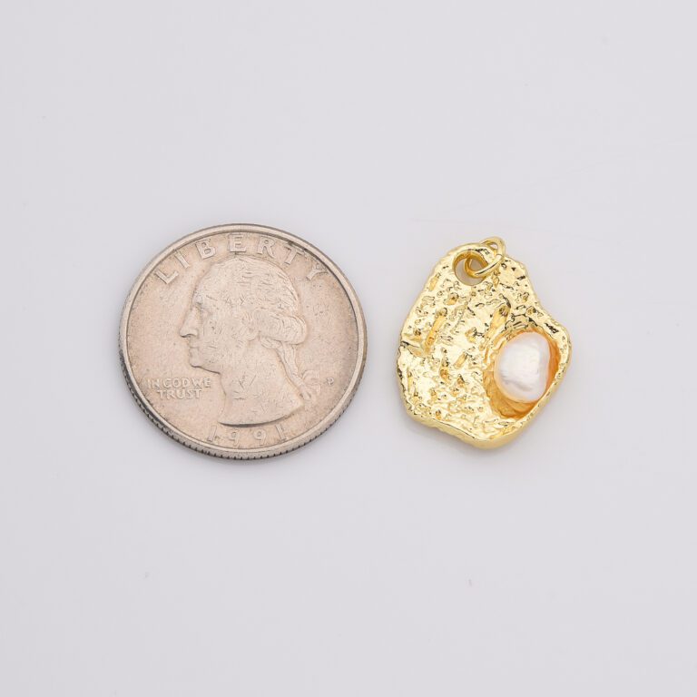18K Gold Filled Oyster Pearl Charm, Freshwater Pearl Pendant, Ocean Charm, DIY Fashion Jewelry, CP2196