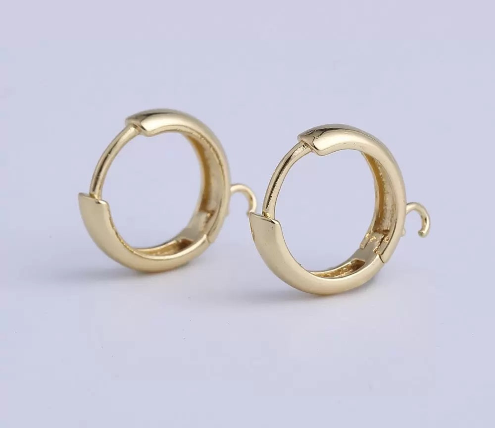 18K Gold Filled Dainty Hoop Earrings Pair, ER154