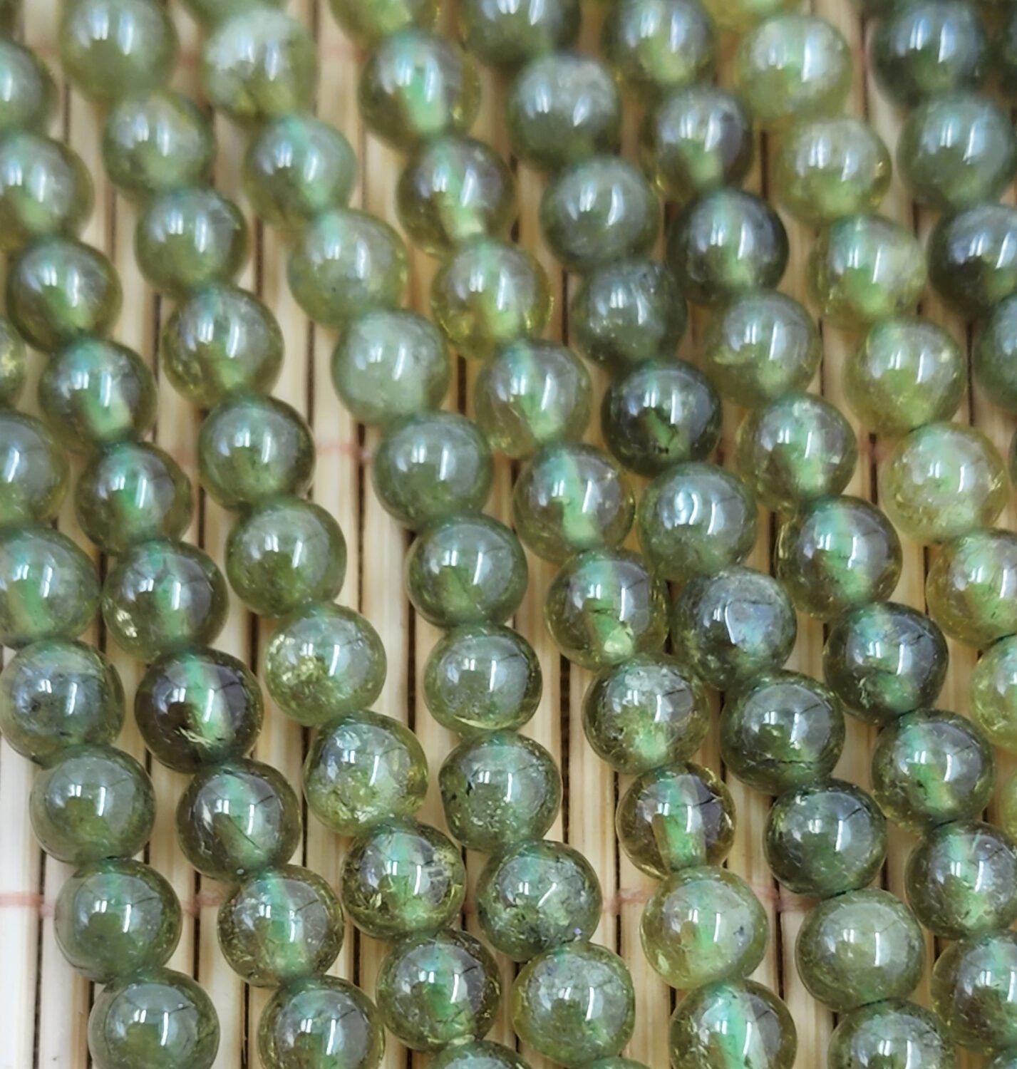 AAA Natural Green Garnet Gemstone Beads, 4mm Natural Round Shape Beads, Beautiful Green Beads, Great Quality Bead! 15.5″ Strand, PRP796